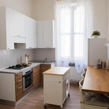 Maison La Pomposa Apartment *