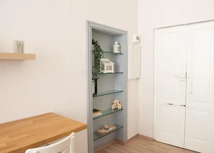 Maison La Pomposa شقة مودينا